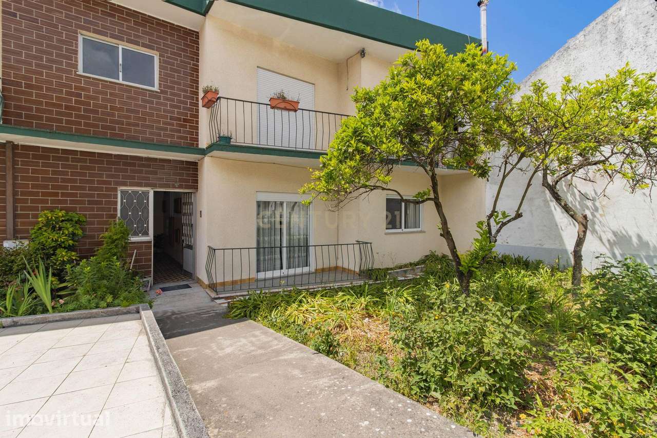 Apartamento T3 Rés do Chão com Garagem, Logradouro e Terreno – Marinha - Grande imagem: 2/20