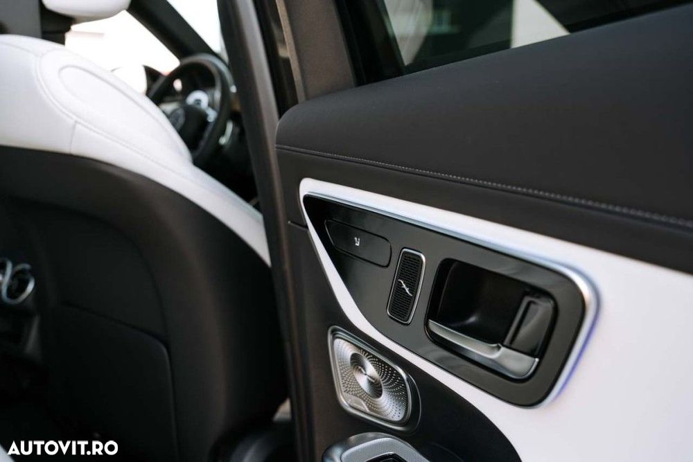 Mercedes-Benz GLC 300 e 4MATIC - 38