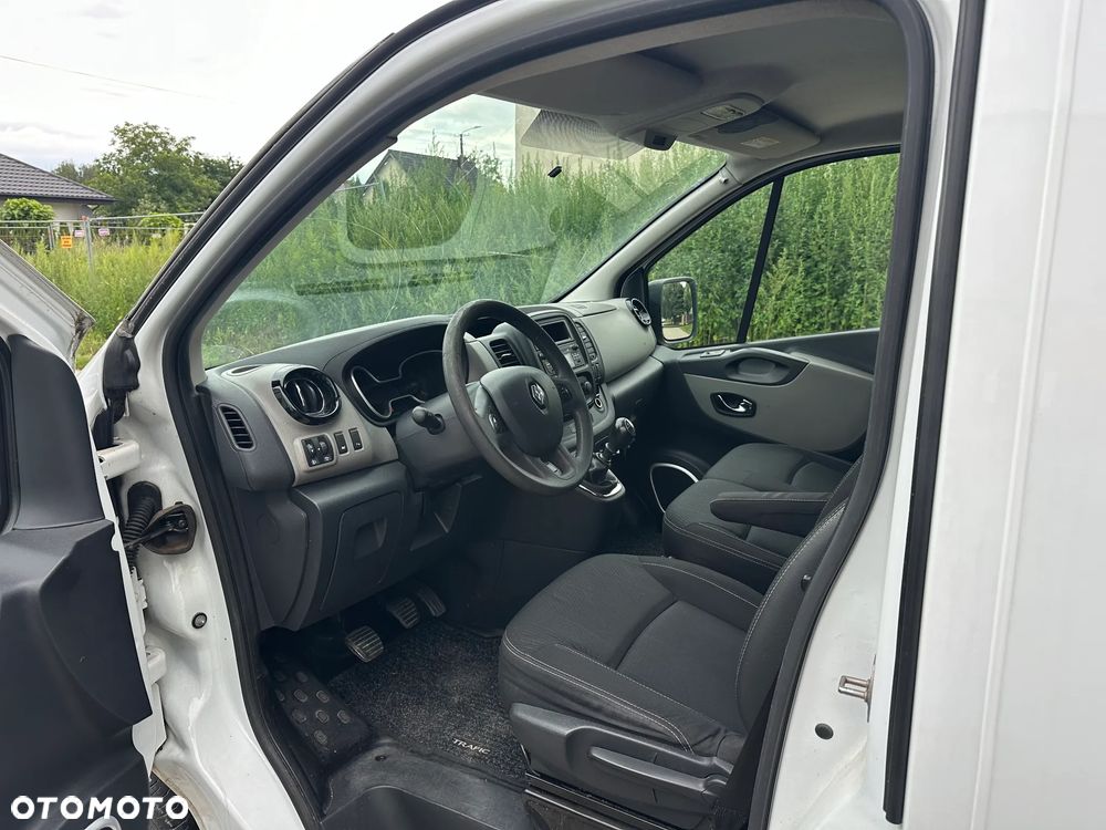 Renault Trafic - 10