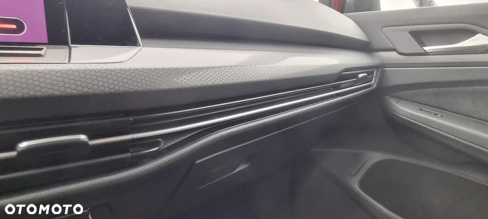 Volkswagen Golf - 25