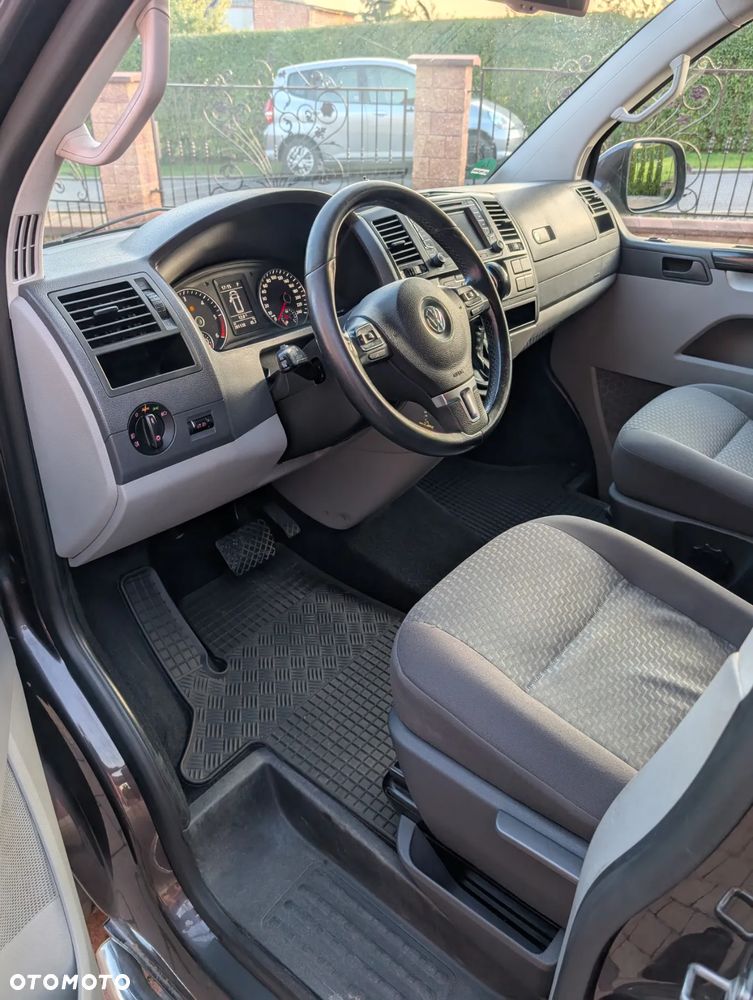 Volkswagen Transporter - 8