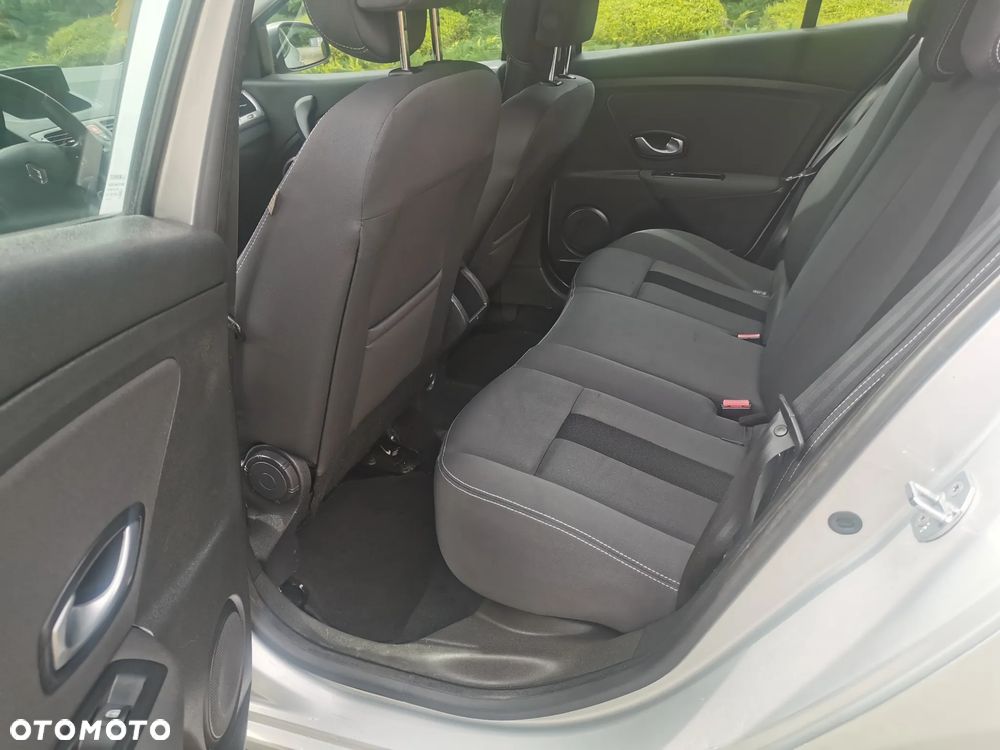 Renault Megane 2.0 16V Privilege CVT Euro5 - 11