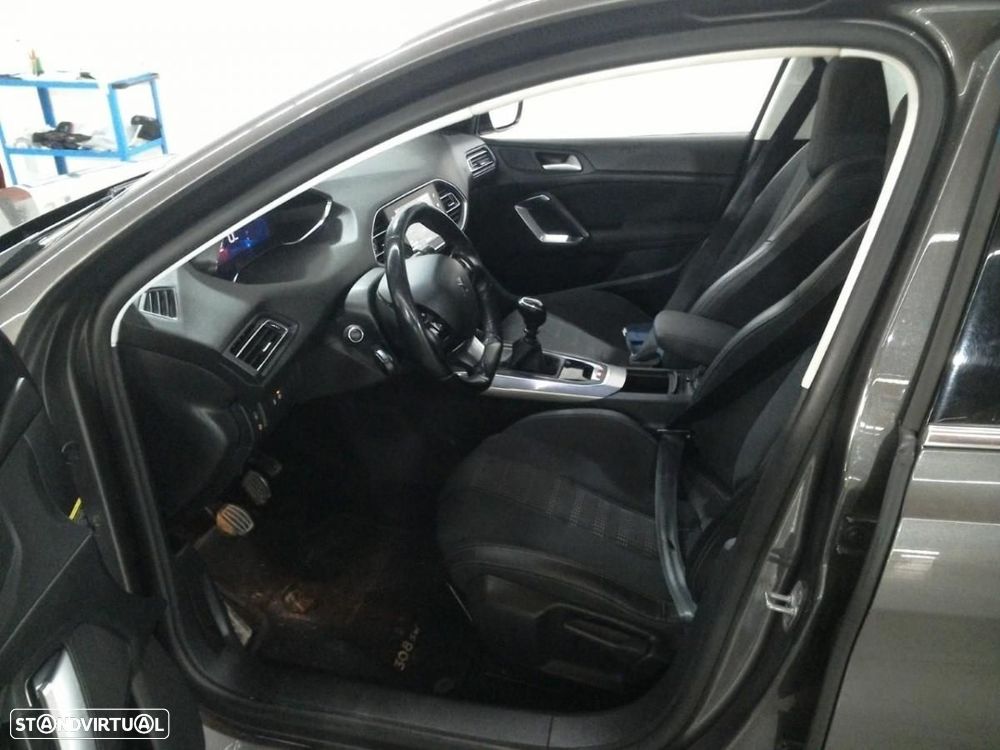 Peugeot 308 SW 1.5 BlueHDi Allure - 4