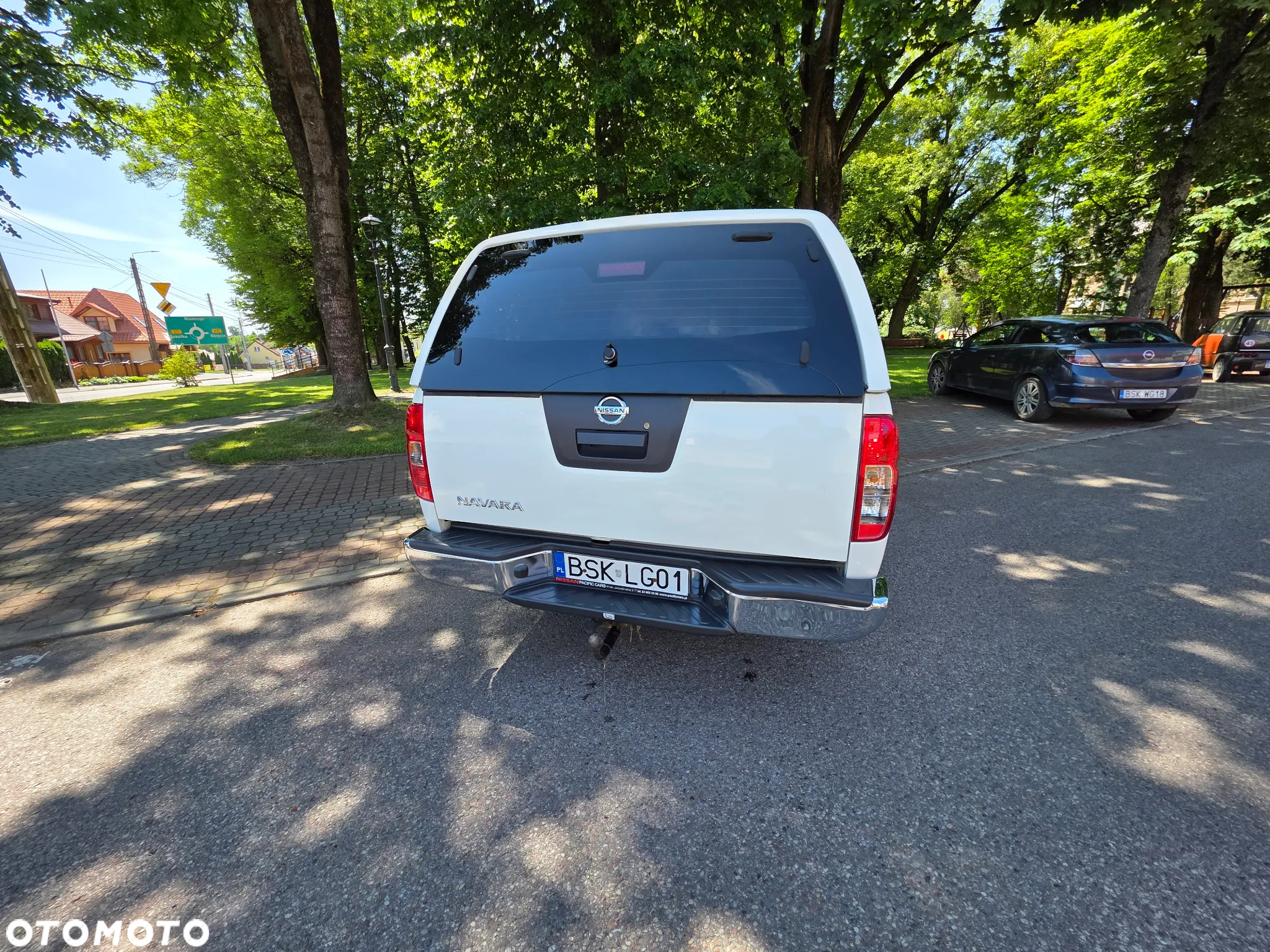 Nissan Navara 2.5 D LE Long EU5 - 6