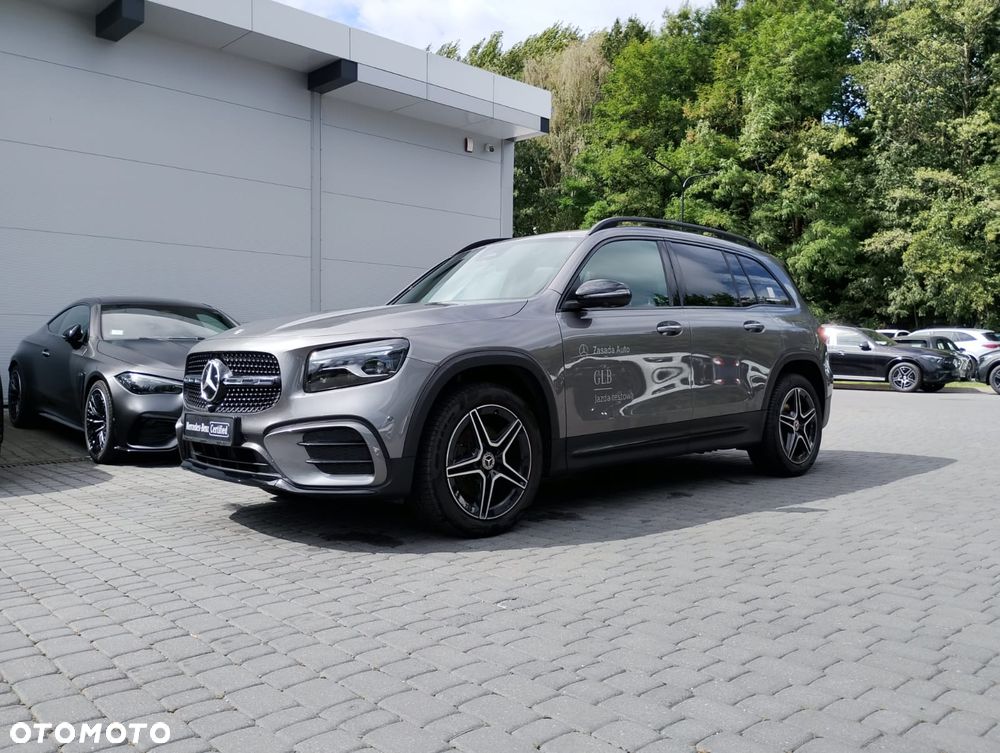 Mercedes-Benz GLB 200 mHEV AMG Line 7G-DCT