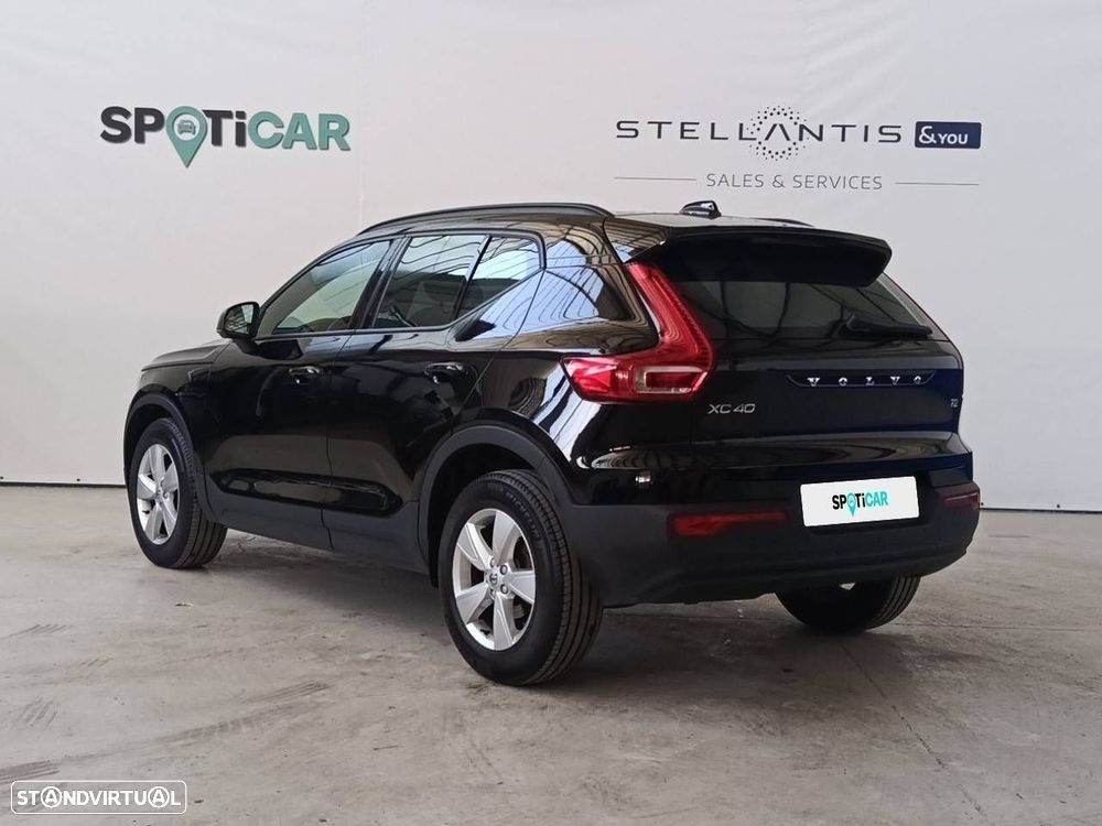 Volvo XC 40 1.5 T2 Momentum Core - 5