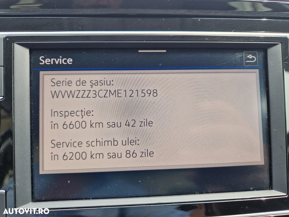 Volkswagen Passat 2.0 TDI DSG Comfortline - 9