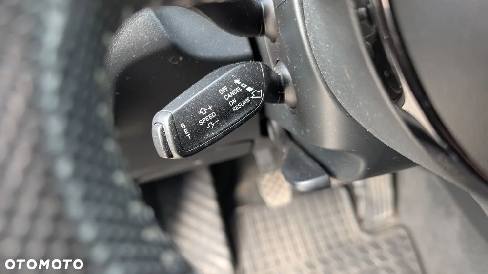 Audi Q3 2.0 TDI Quattro Edycja Specjalna - 16