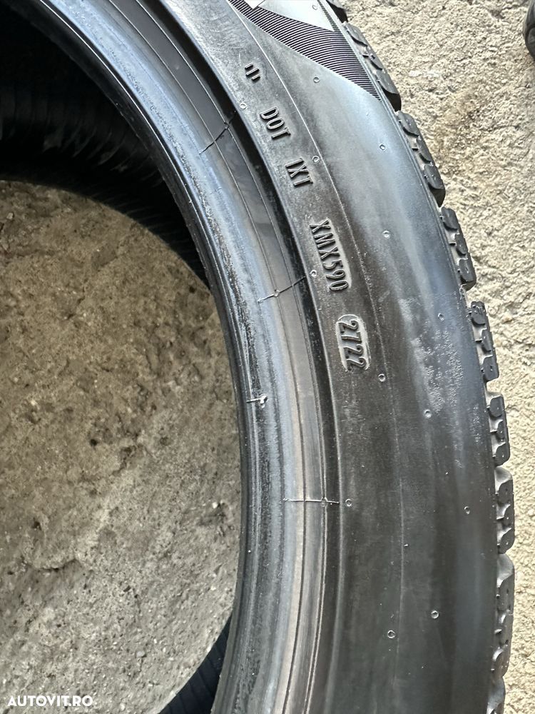285/40 R20 Pirelli P ZERO Winter NFO Elect Dot 2722 - 8