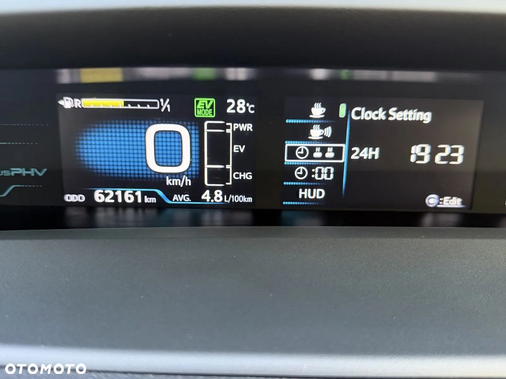 Toyota Prius Hybrid Executive - 10