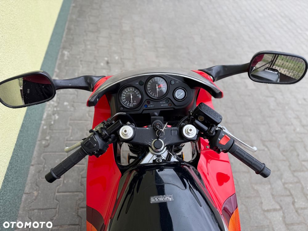 Honda CBR - 18