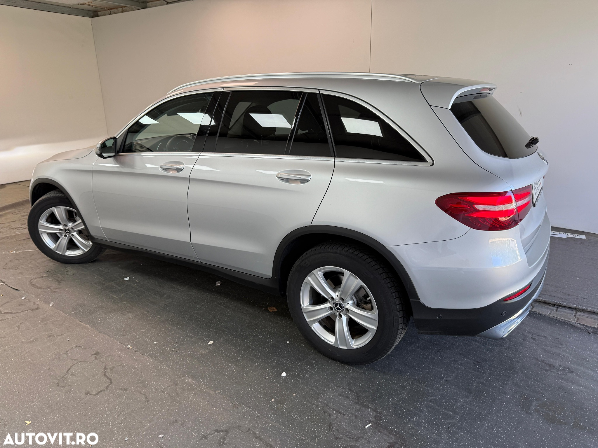 Mercedes-Benz GLC 220 d 4Matic 9G-TRONIC - 8