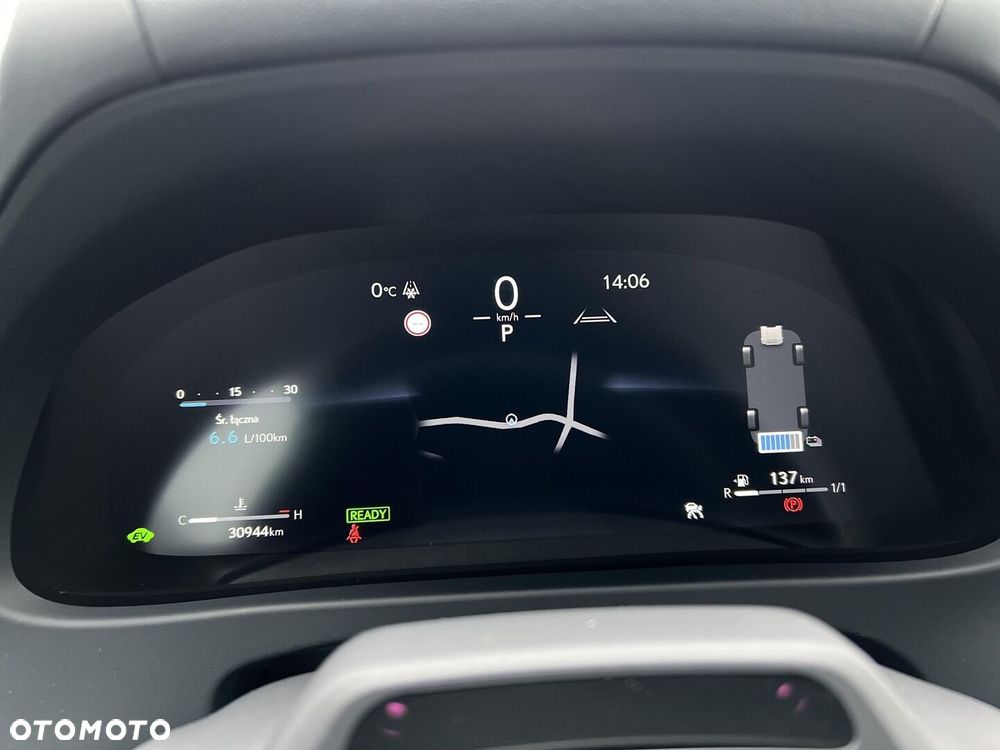 Lexus UX - 24