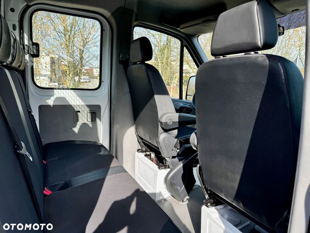 Mercedes-Benz Sprinter - 35