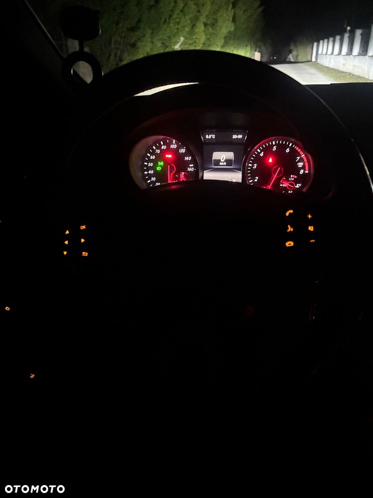 Mercedes-Benz CLA 250 4-Matic - 16