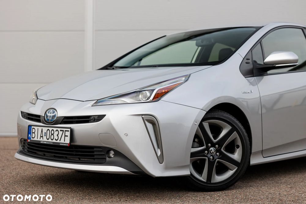 Toyota Prius (Hybrid) Executive - 10