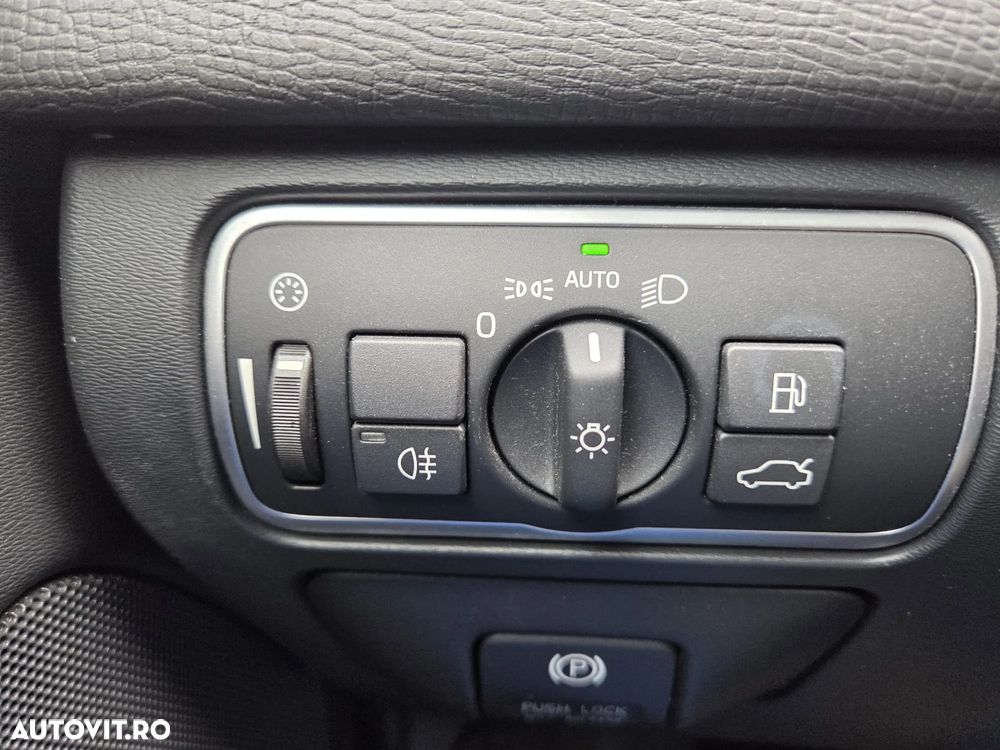 Volvo XC 60 - 18