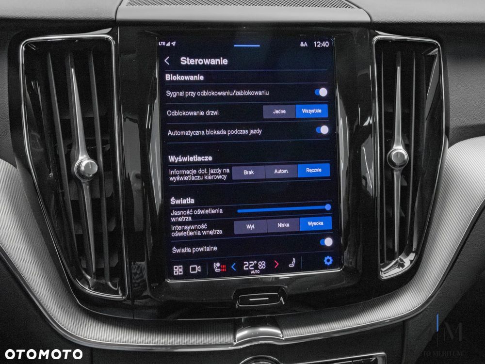 Volvo XC 60 B4 D AWD Plus Dark - 29