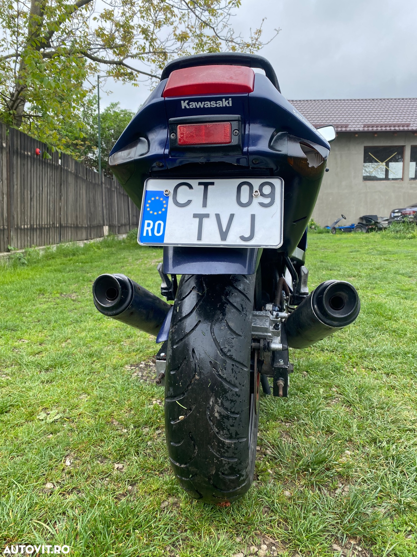 Kawasaki ZZ-R 600 - 4