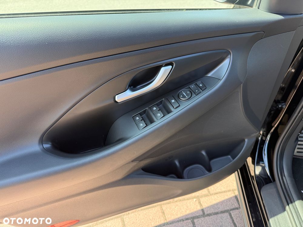 Hyundai i30 1.5 T-GDI 48V-Hybrid DCT N Line - 17