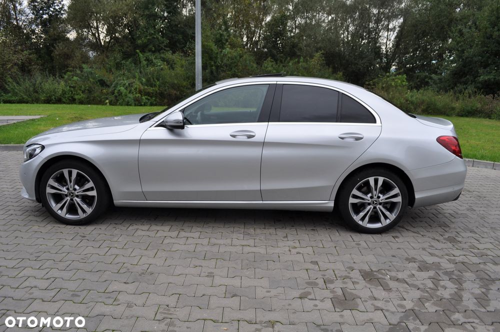 Mercedes-Benz Klasa C 200 9G-TRONIC Exclusive - 28