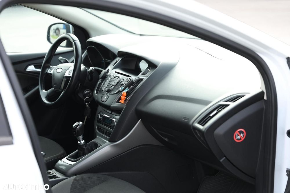Ford Focus - 9