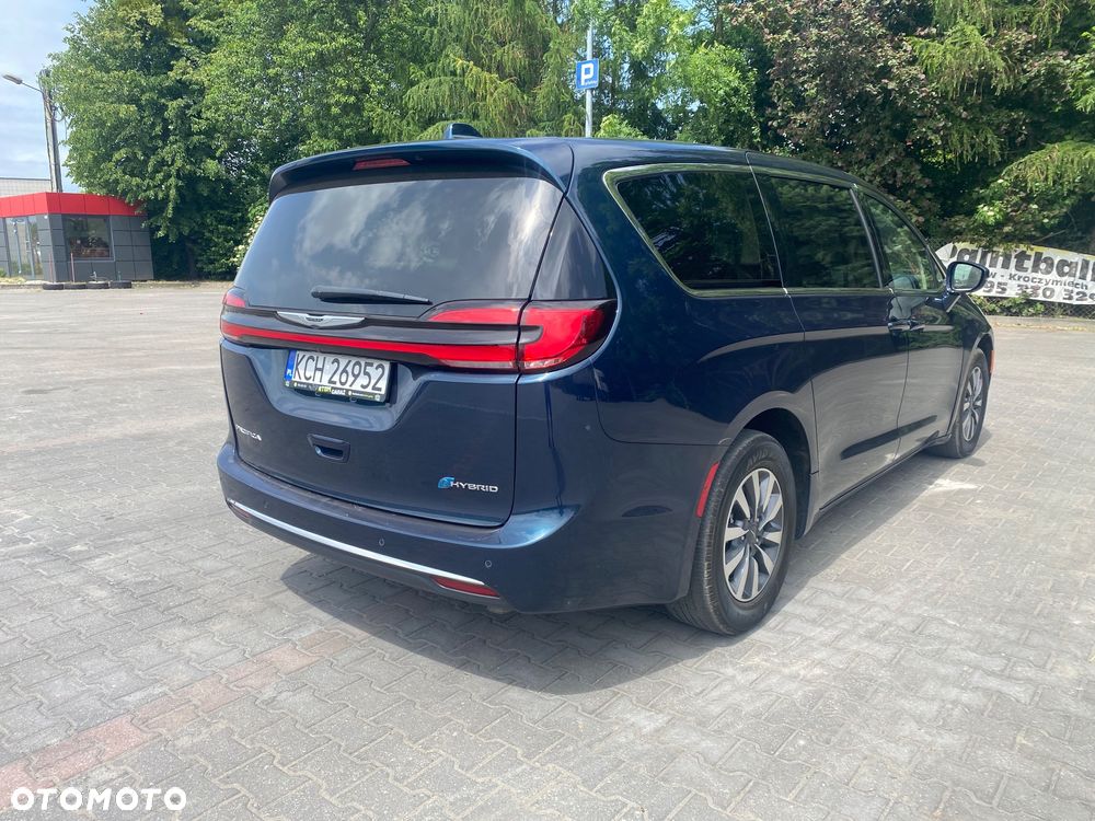 Chrysler Pacifica - 3