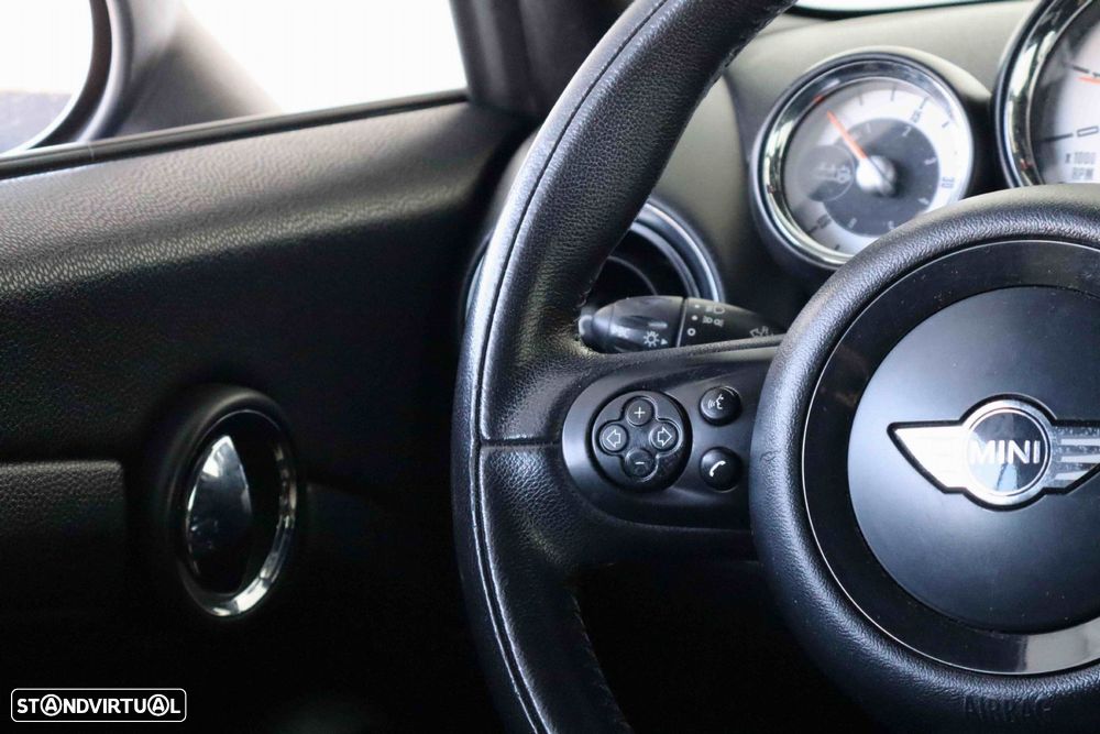 MINI Cabrio Cooper D - 14