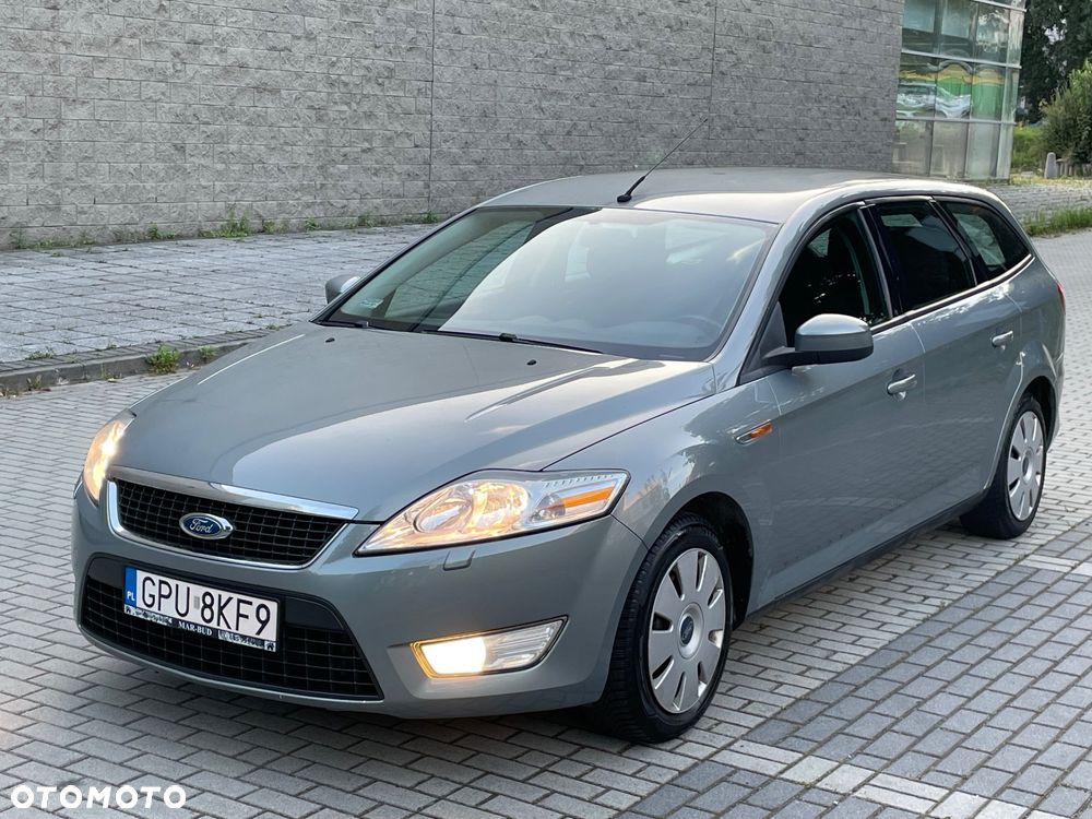 Ford Mondeo 2.0 FF Ghia - 26