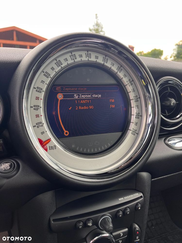 MINI Cooper Standard - 18