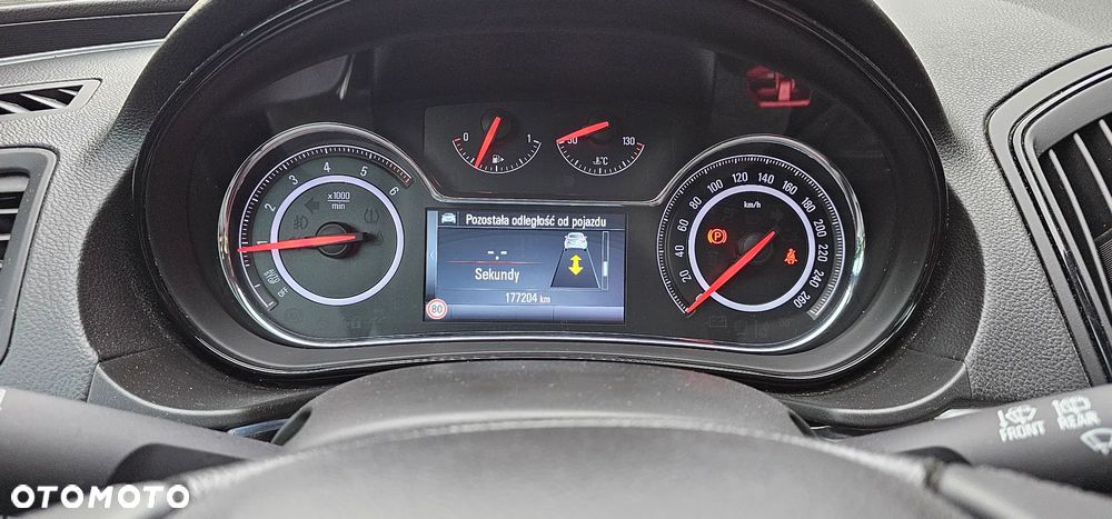Opel Insignia - 27
