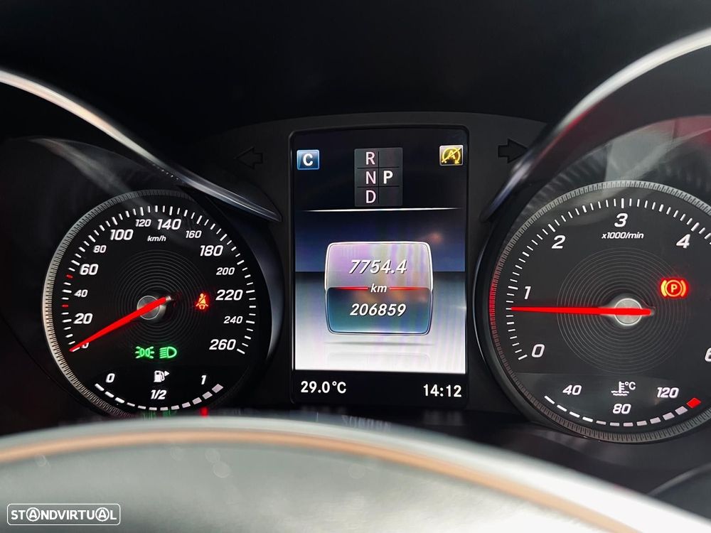Mercedes-Benz GLC 250 d AMG Line 4-Matic - 25