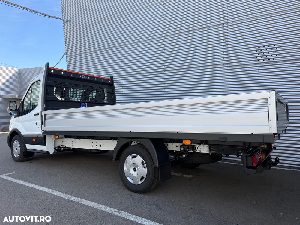 Ford Transit - 12