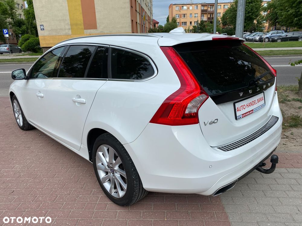 Volvo V60 D4 Momentum - 19