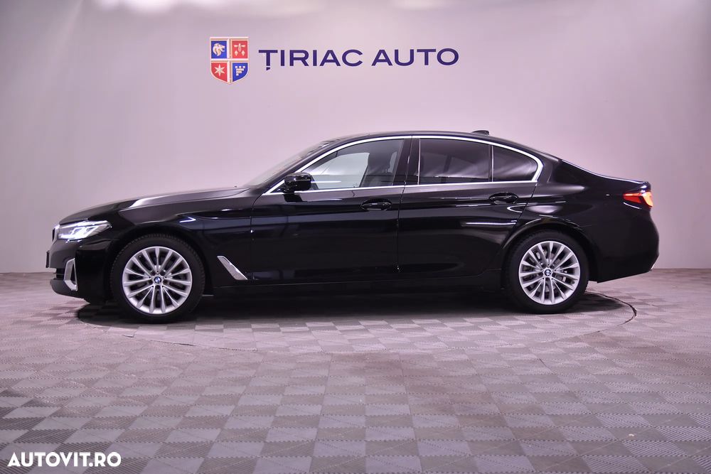 BMW Seria 5 520i AT - 2