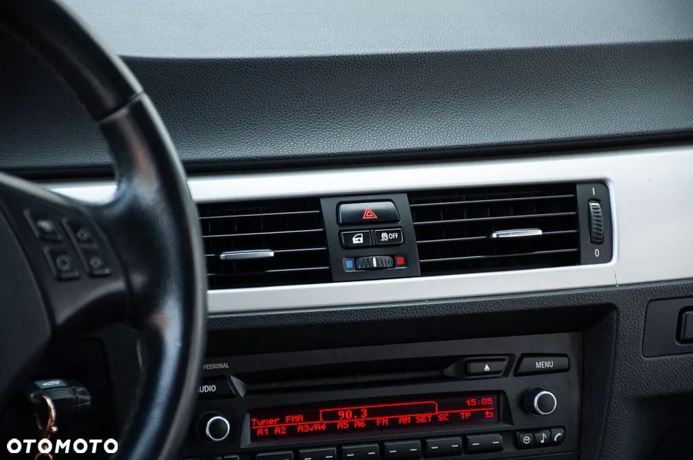 BMW Seria 3 318d Sport Line - 14