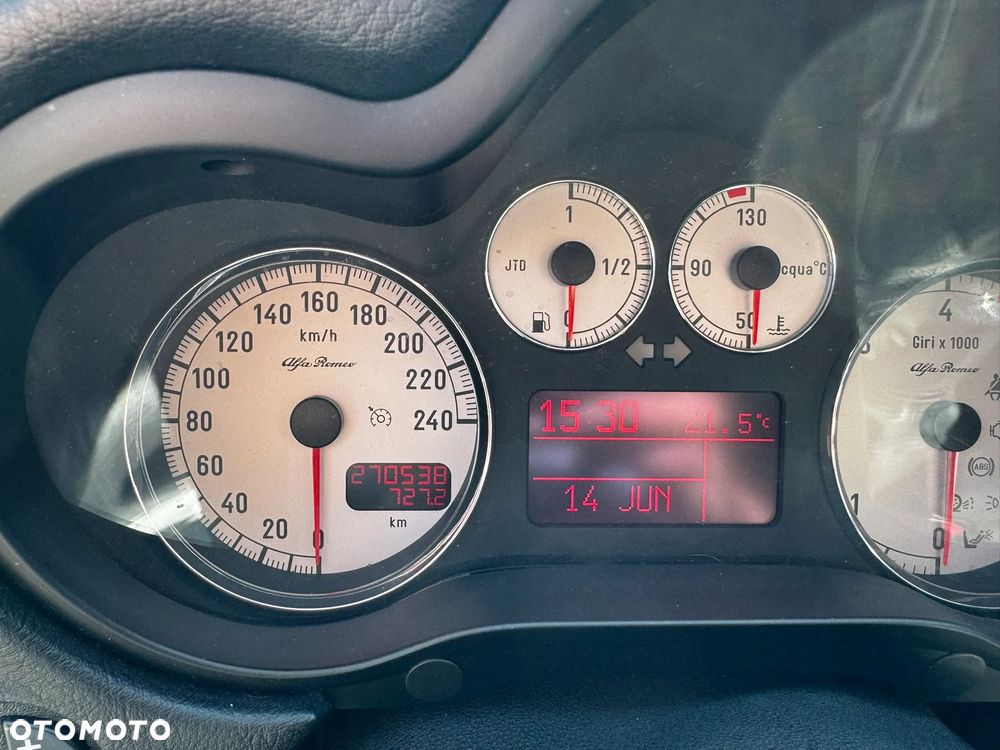Alfa Romeo GT 1.9 JTD M-Jet DPF Distinctive Collezione - 15
