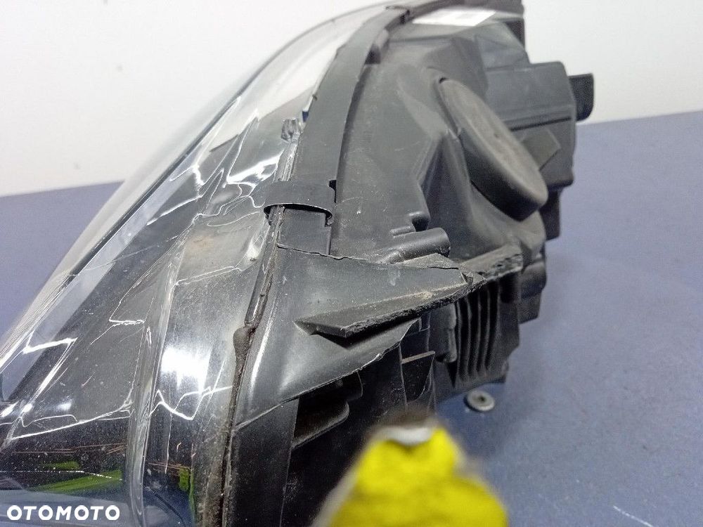 RENAULT CAPTUR  REFLEKTOR PRAWY 260102734R - 9