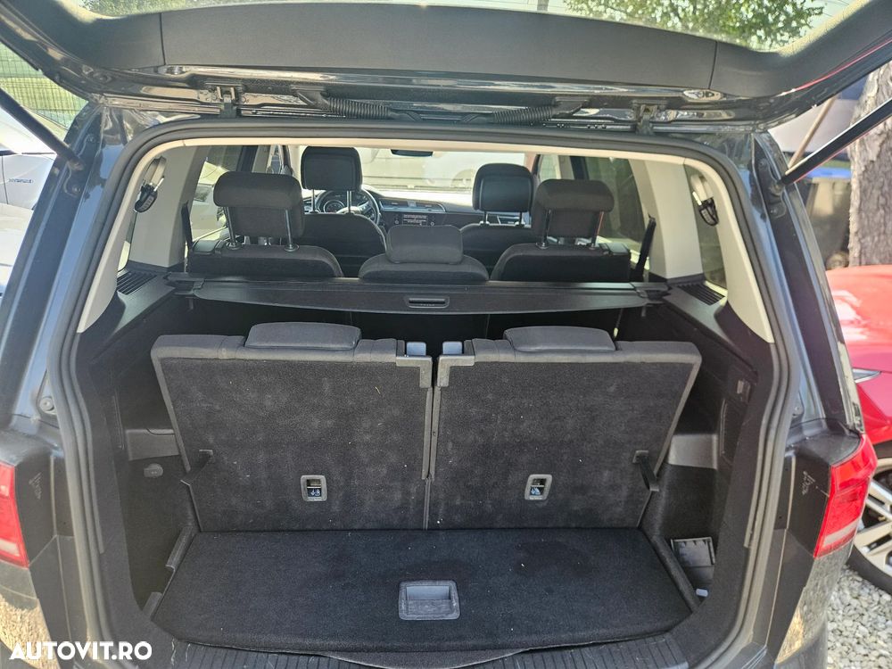 Volkswagen Touran 1.5 TSI DSG Highline - 5