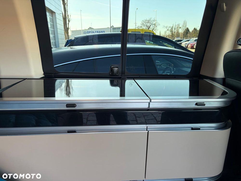 Mercedes-Benz Klasa V 300 d 4-Matic Avantgarde 9G-Tronic - 16