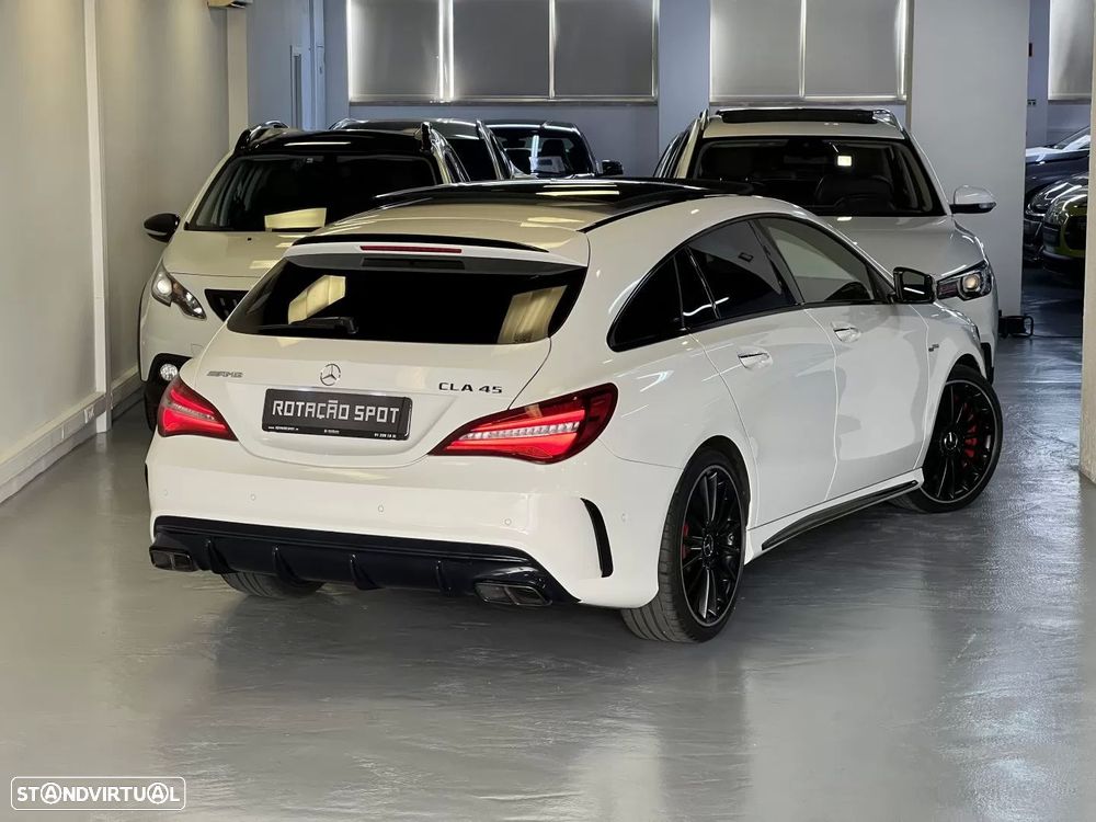 Mercedes-Benz CLA 45 AMG 4Matic Speedshift 7G-DCT Night Edition - 3