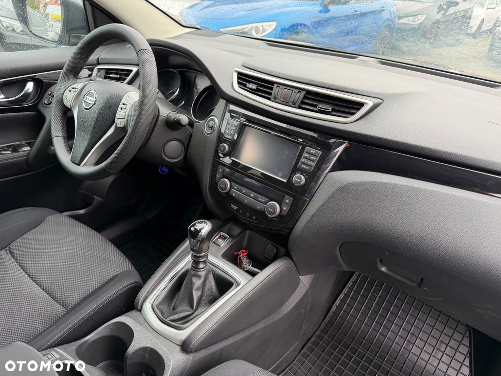 Nissan Qashqai 1.6 DIG-T N-Connecta - 39