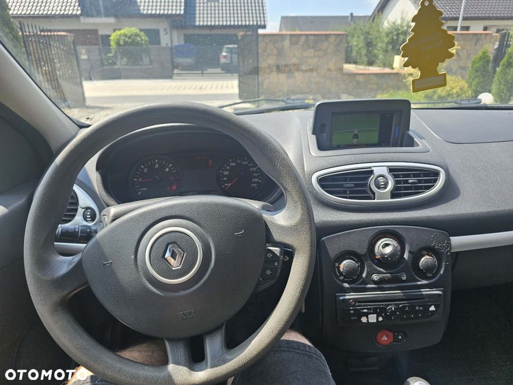 Renault Clio - 5
