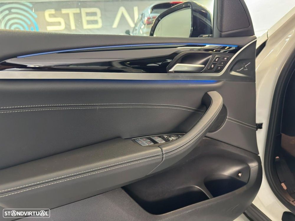 BMW X3 30 e xDrive xLine - 39