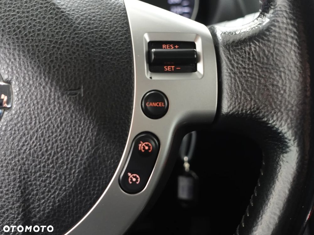 Nissan Qashqai 2.0 dCi DPF I-Way - 38