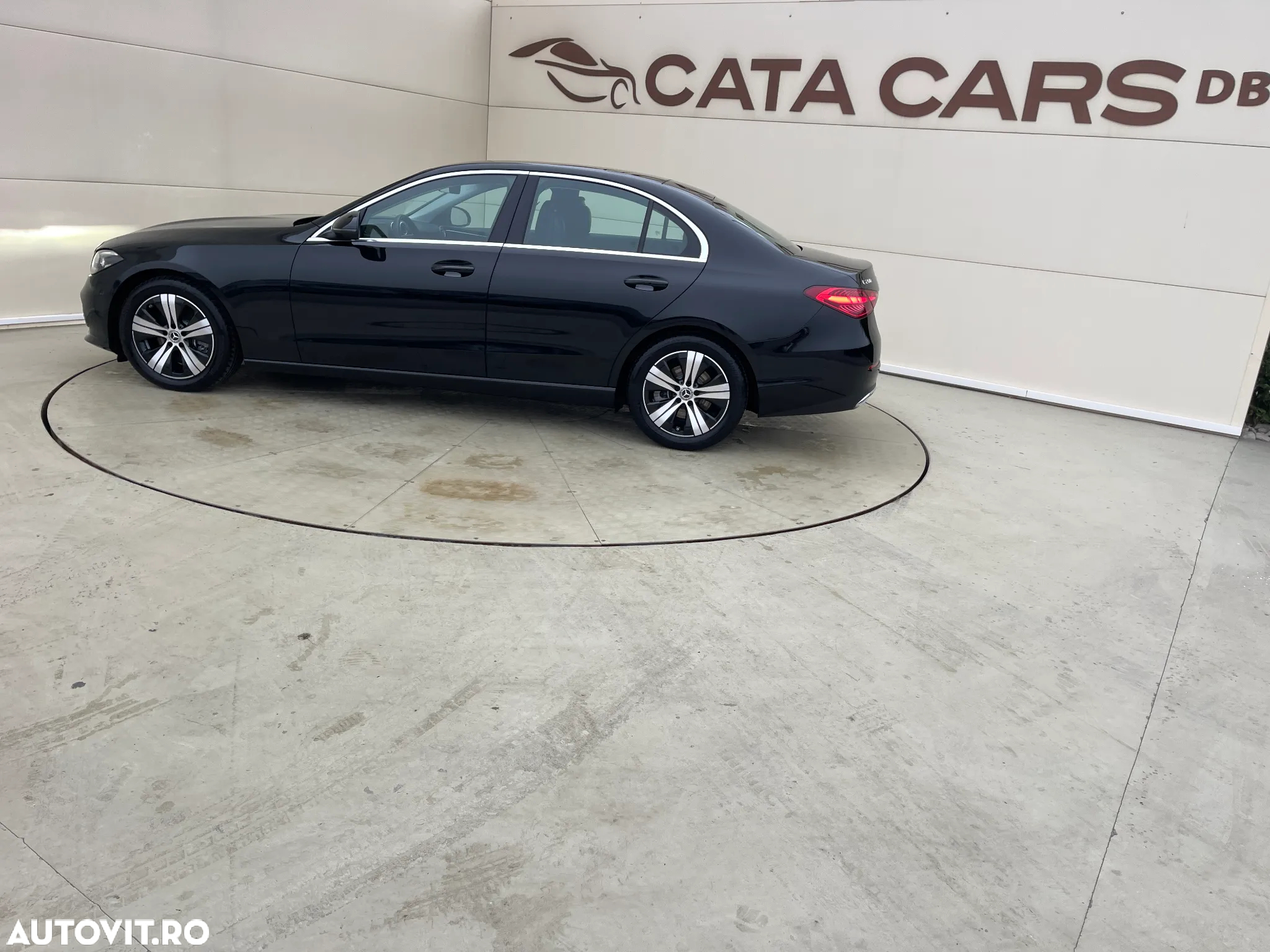 Mercedes-Benz C - 8