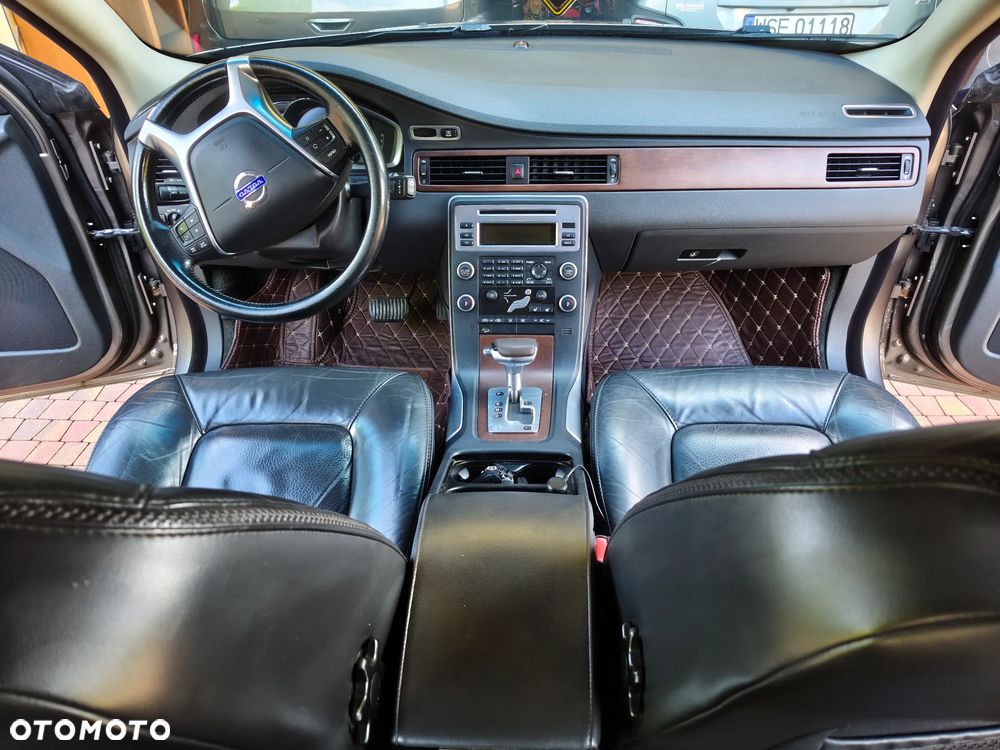Volvo XC 70 - 17