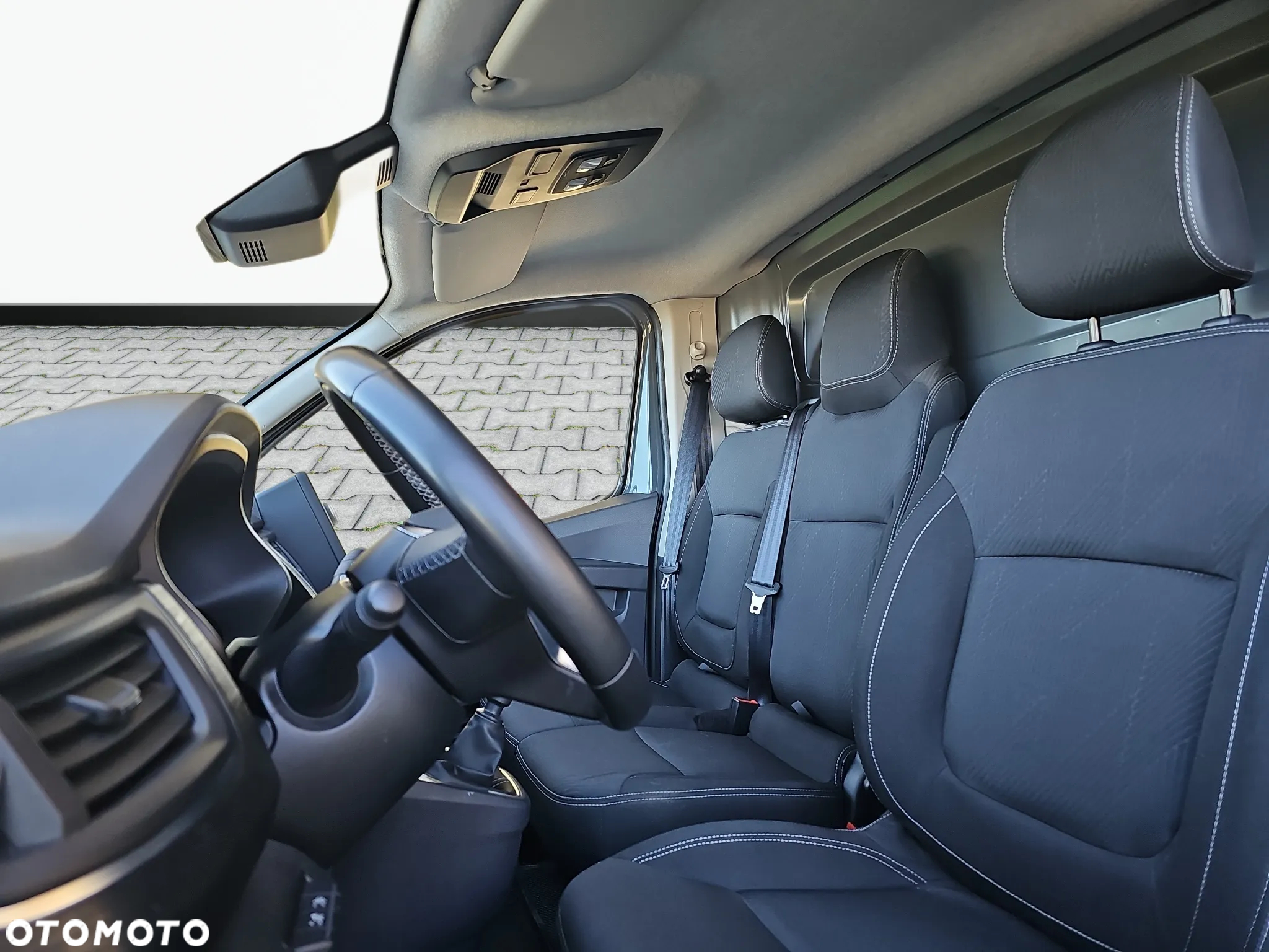 Renault Trafic - 12