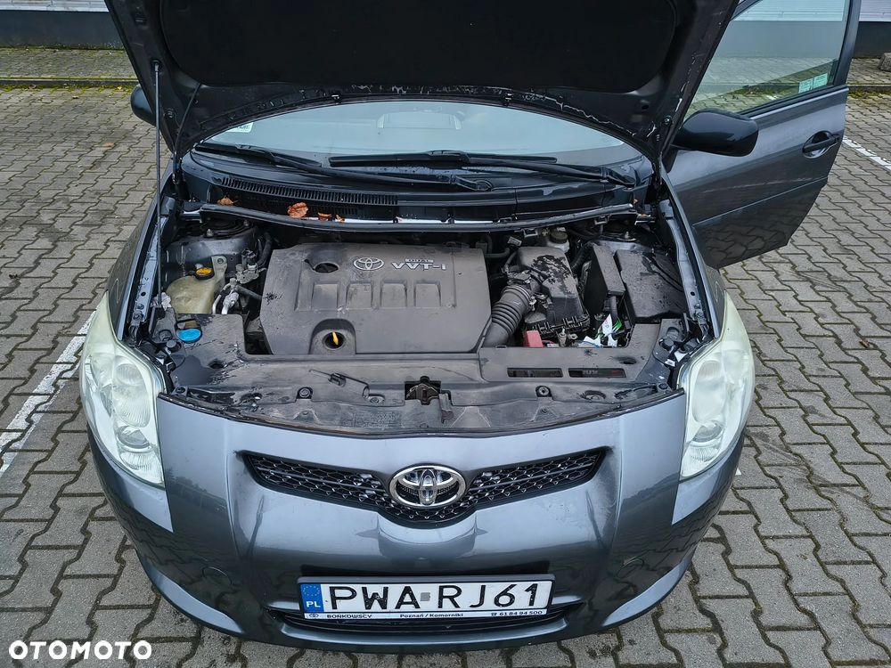 Toyota Auris - 13