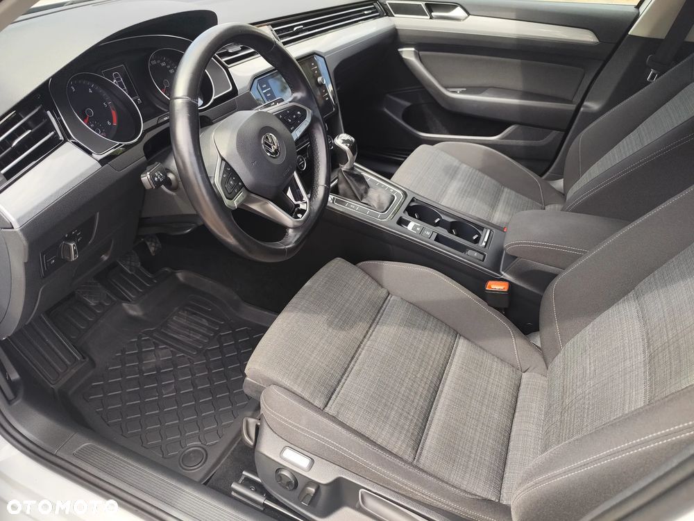 Volkswagen Passat 2.0 TDI EVO Business - 13